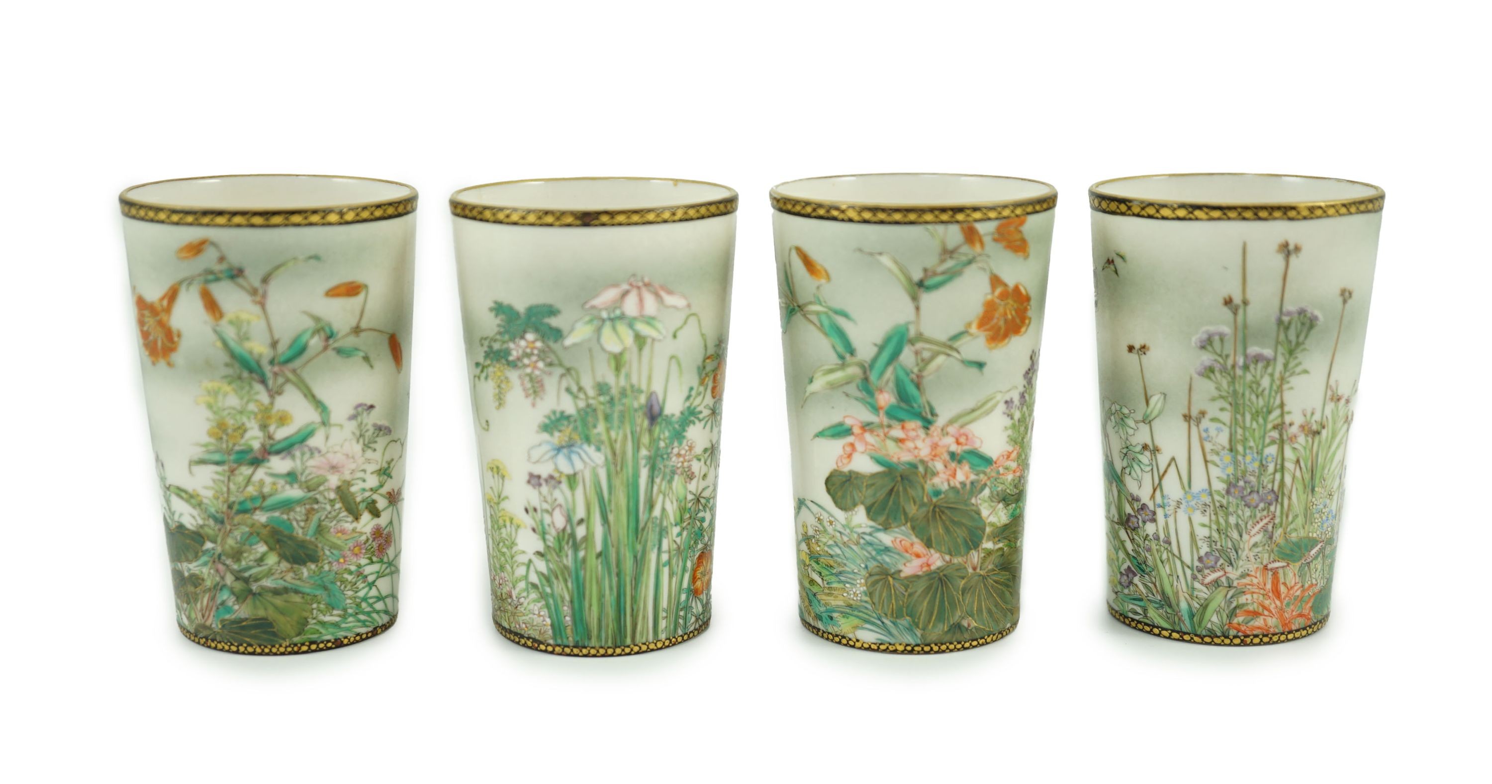 A set of four Japanese porcelain small cups, by Kinkozan, Meiji period, 6.2cm high